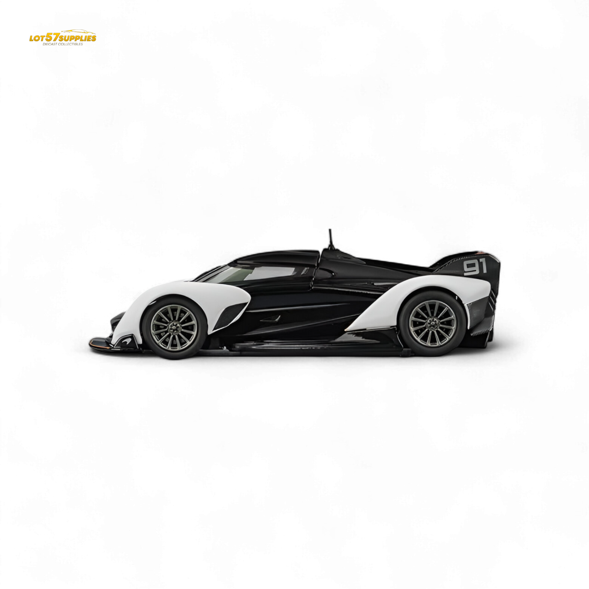 (Pre-Order) CM Model McLaren Solus GT Black White 1:64