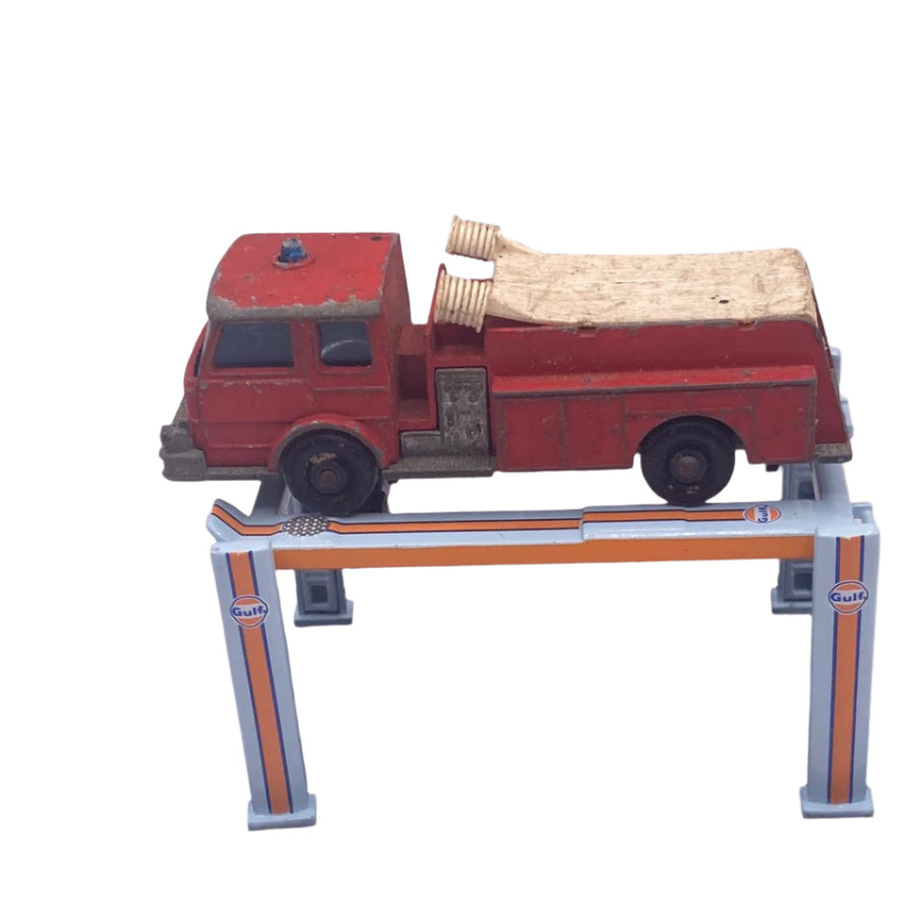 Matchbox Fire Pumper Truck Diecast red