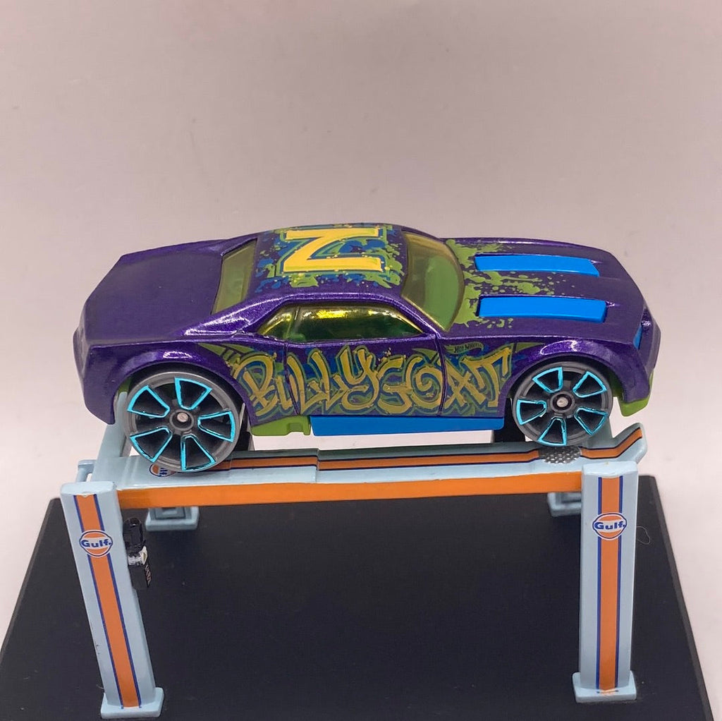Hot Wheels Bully Goat Diecast