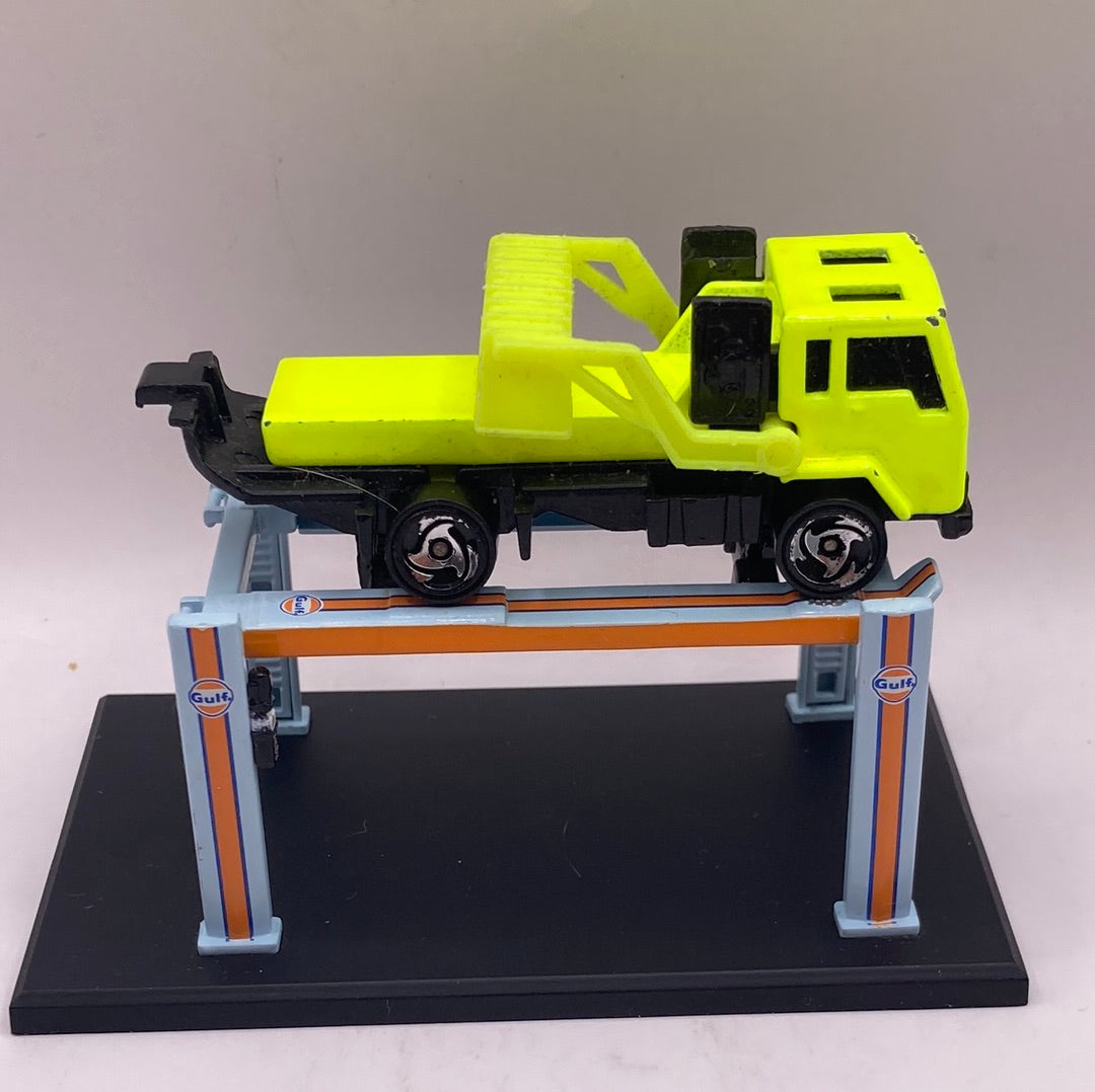 Hot Wheels Unknown Truck Diecast