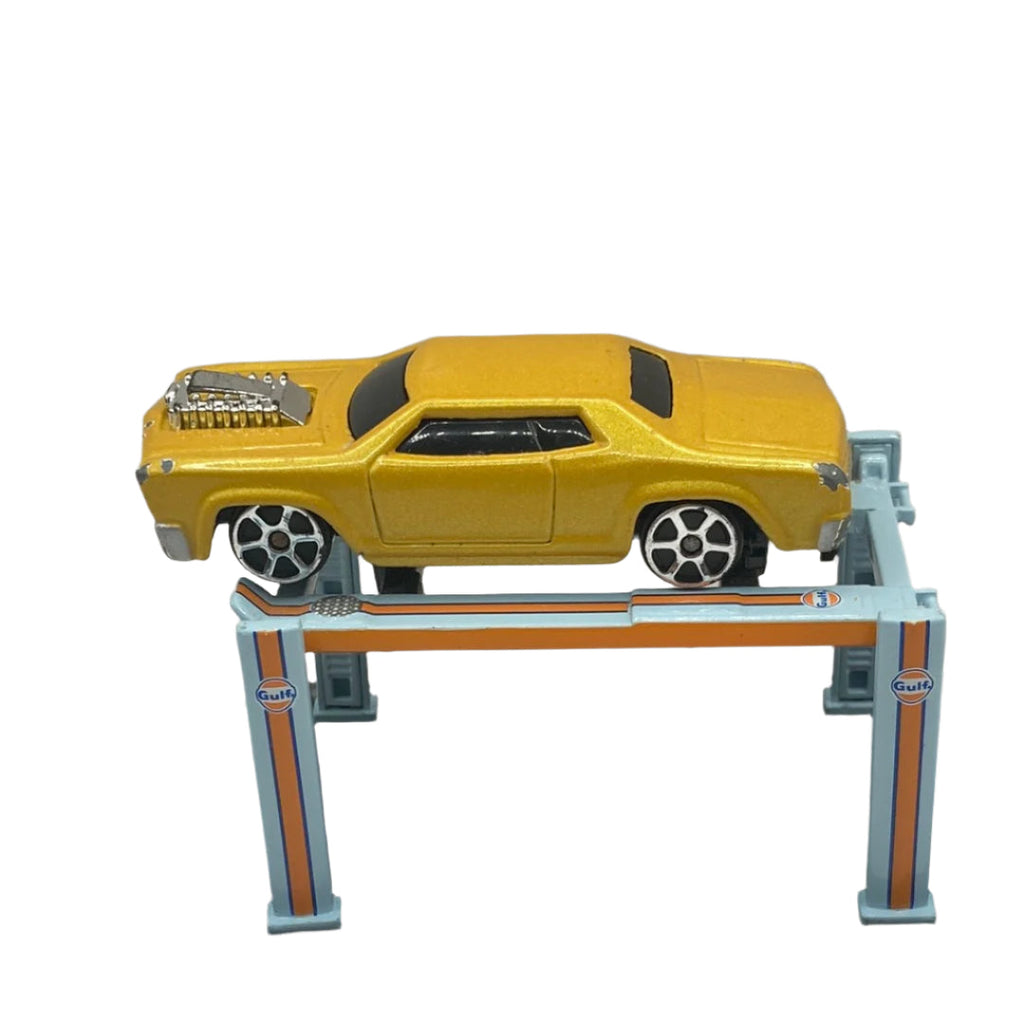 Maisto Rosewood Diecast yellow