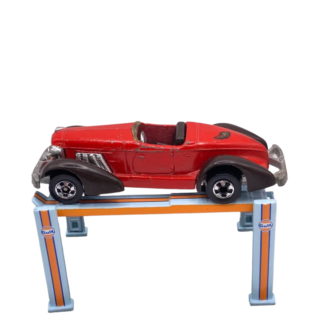 Hot Wheels Auburn 852 Diecast red
