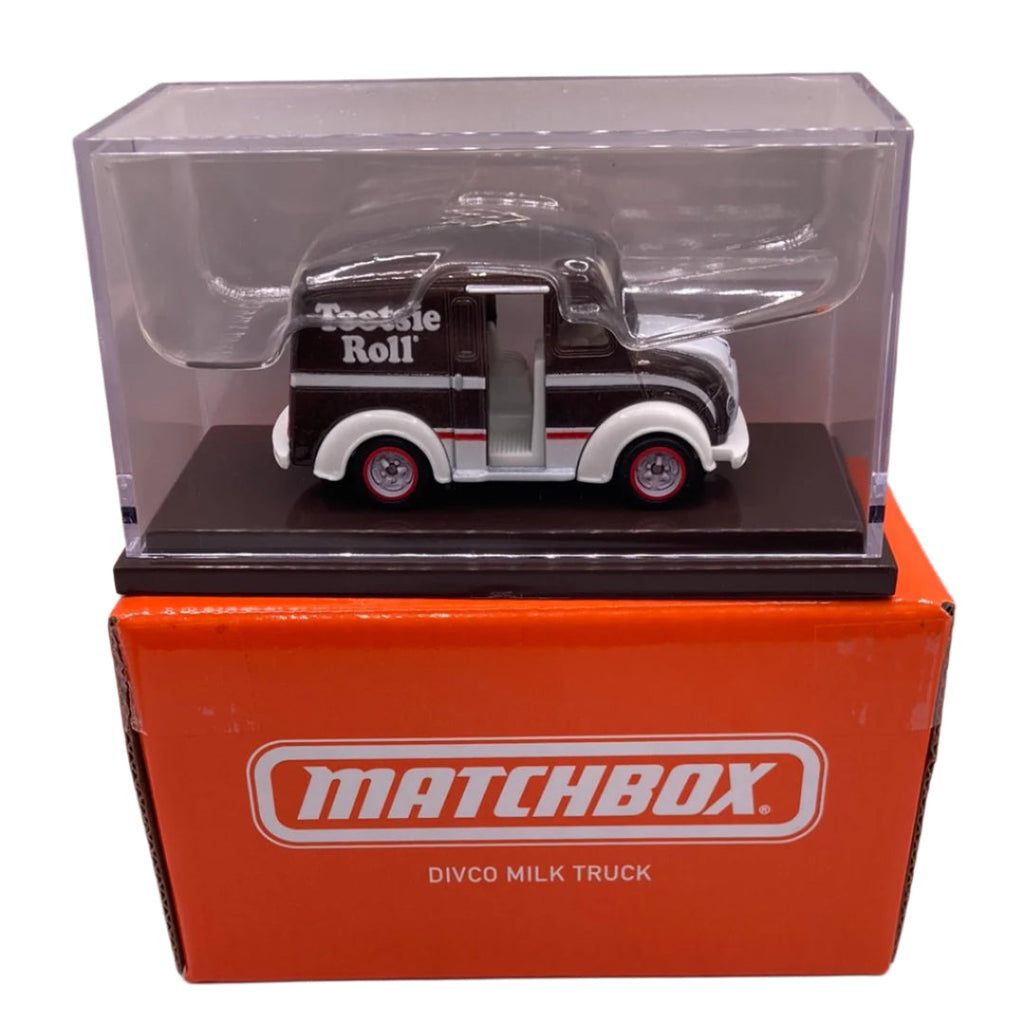 Matchbox Divco Milk Truck Diecast brown/white