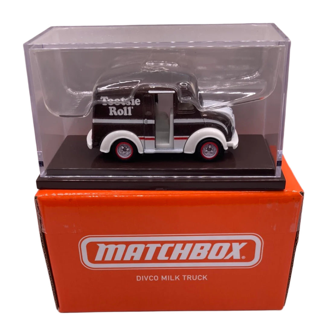 Matchbox Divco Milk Truck Diecast brown/white