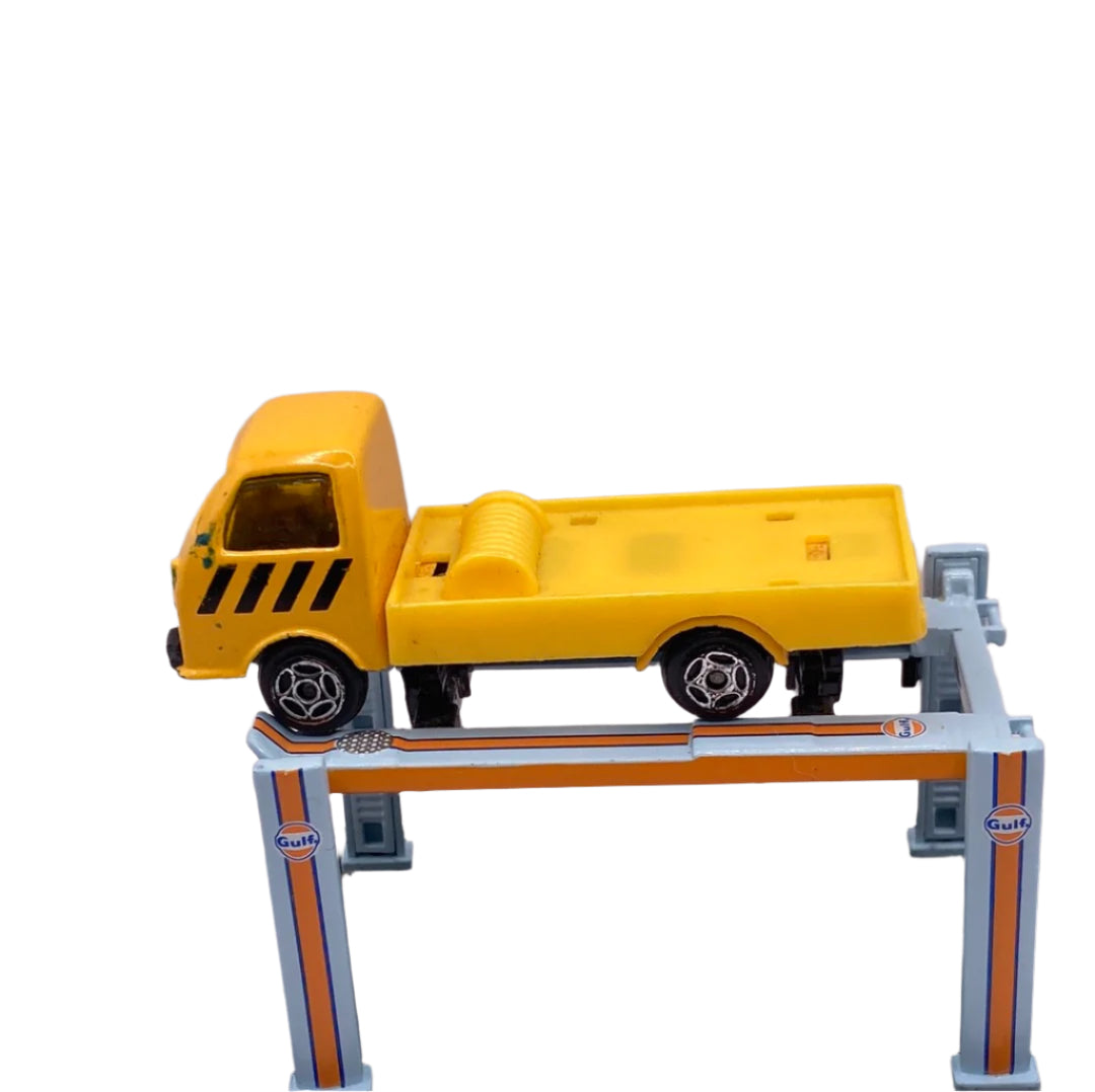 Unknown Truck Diecast yellow