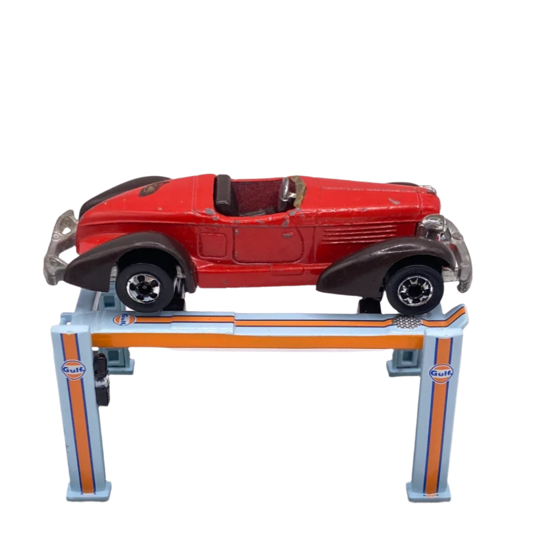 Hot Wheels Auburn 852 Diecast red
