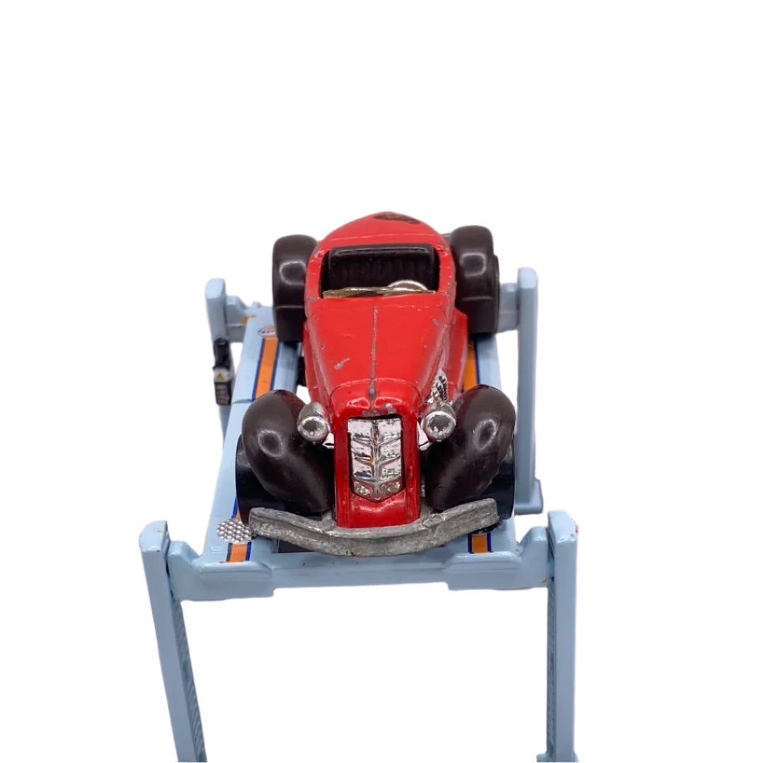 Hot Wheels Auburn 852 Diecast red
