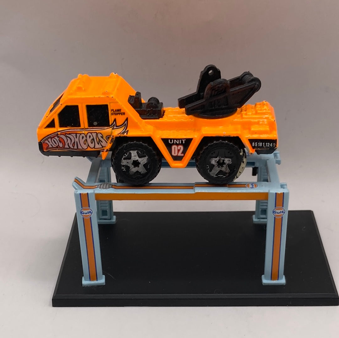 Hot Wheels Crane Diecast orange